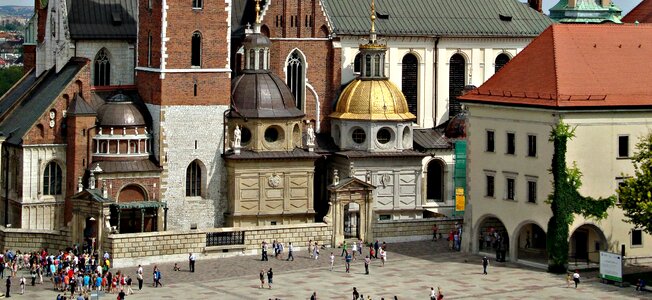 The castle courtyard building history