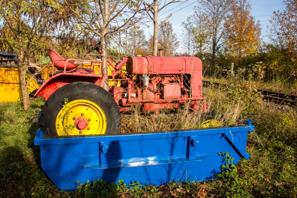 Tractors working machine old