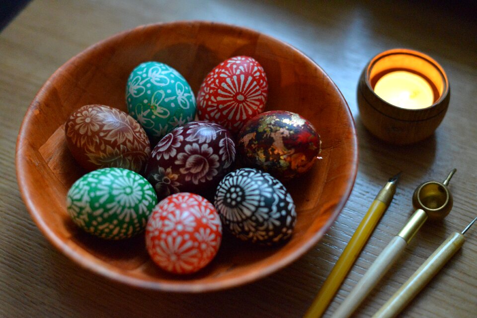 Egg custom holidays