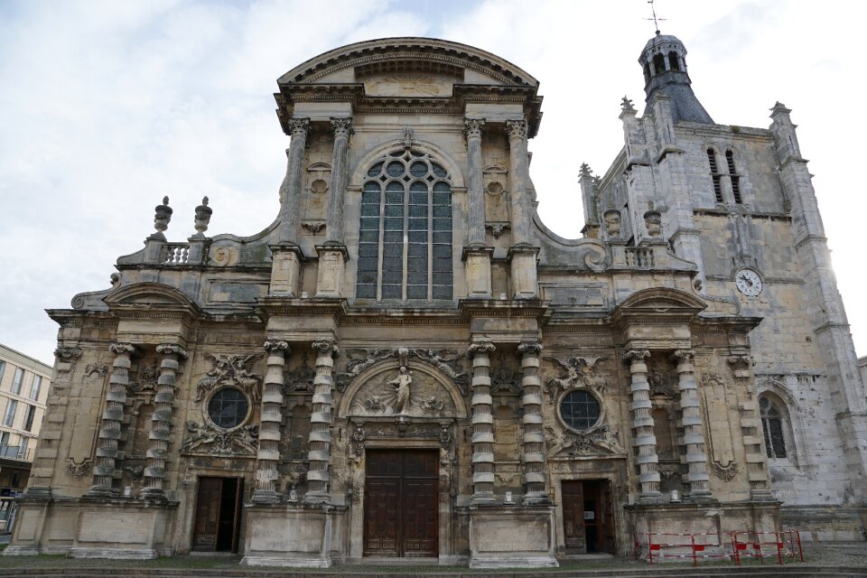 Le havre religion easter