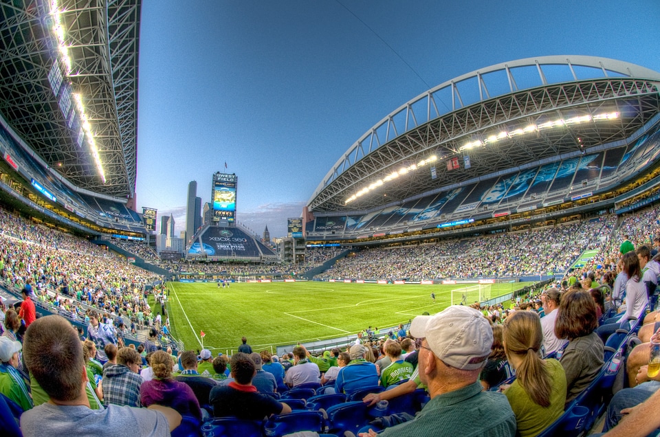 Qwest field audience sounders