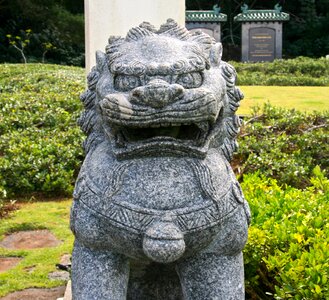Sculpture lion symbol