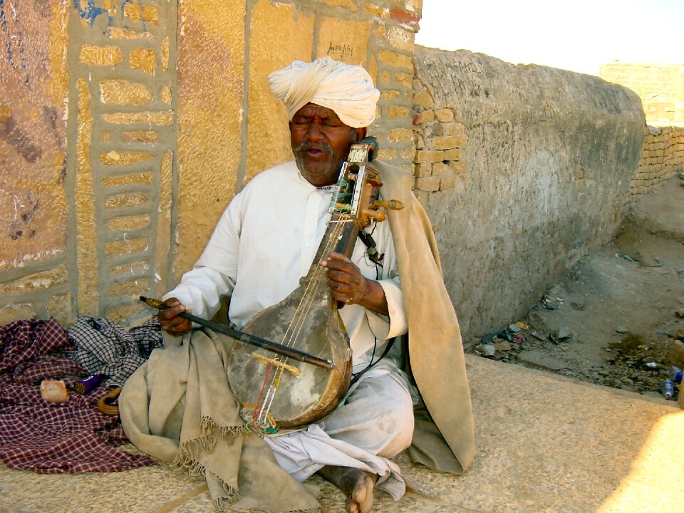 Busker music street artist
