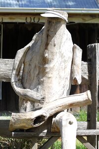 Sculpture carving