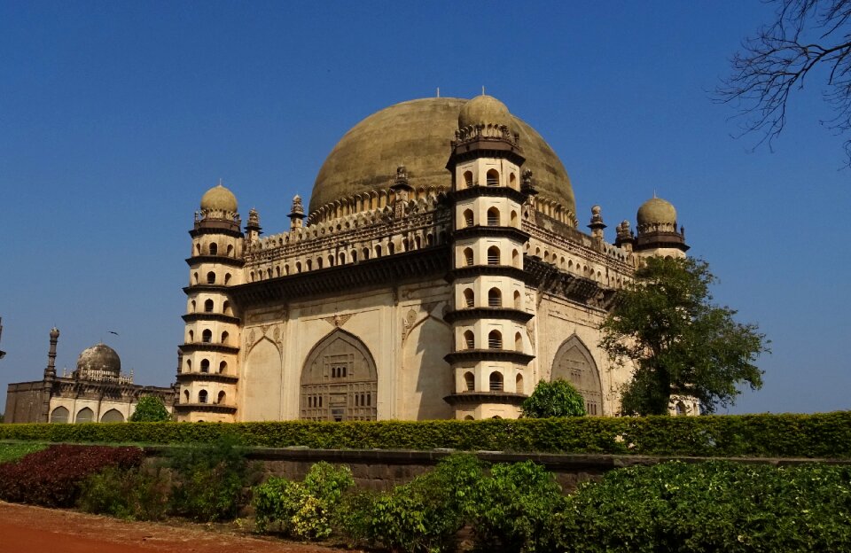 Mohammed adil shah bijapur tomb