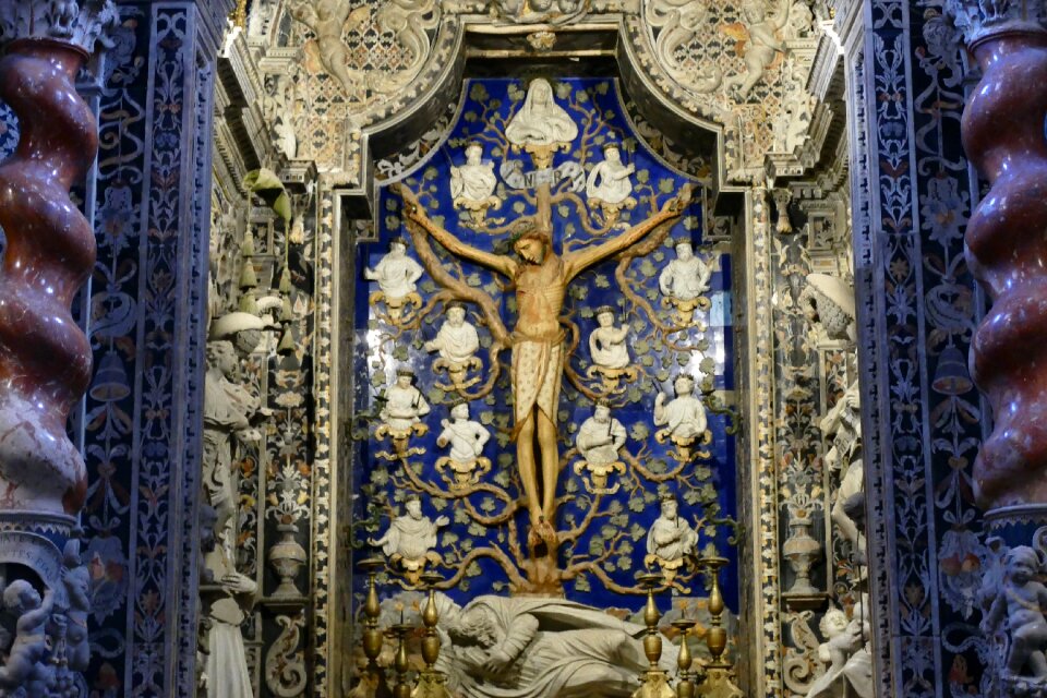 Holidays church dom