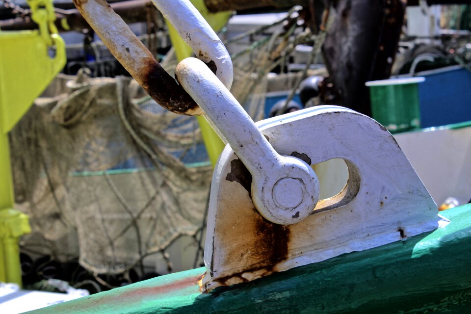 Trawler harbour fishing