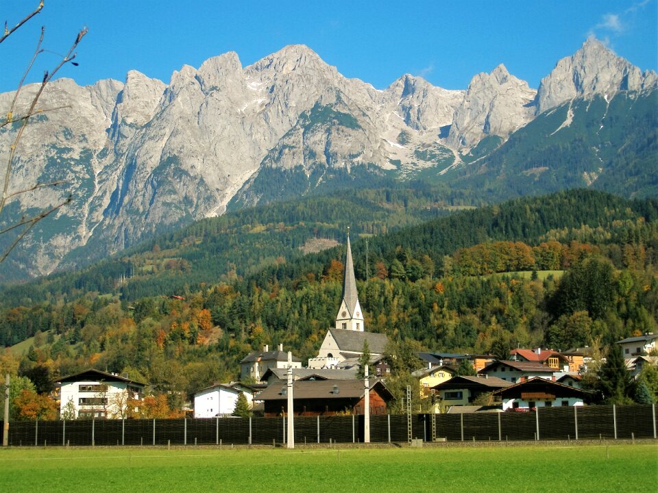 Mountains houses panorama