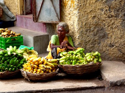 Market fruit basket bananas photo