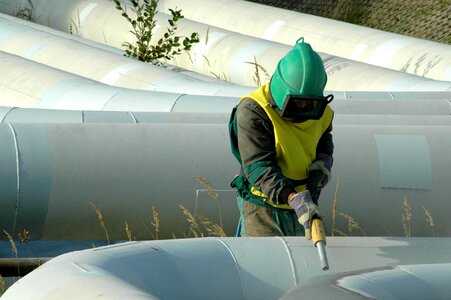 Worker repair painting