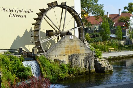 Mill pond hotel gabriella mill wheel