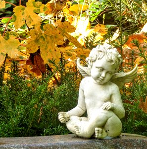 Stone tomb figure angel figure