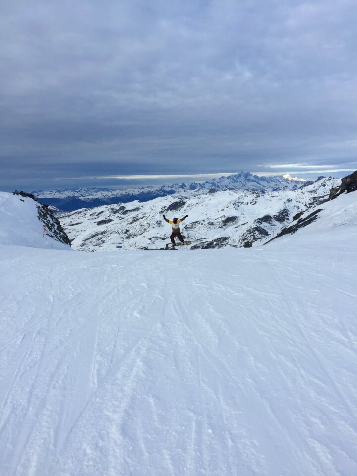 Freedom jump snowboard
