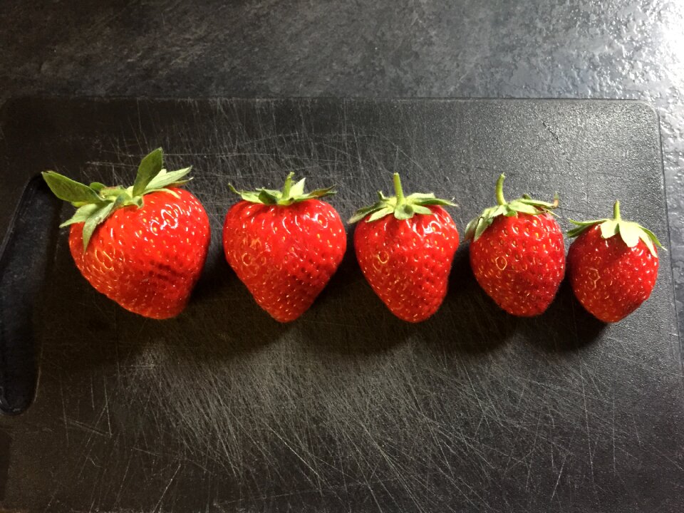 Midsummer strawberry red