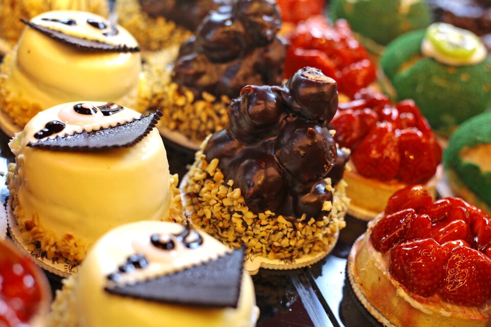 Cake profiteroles cake strawberry cheesecake