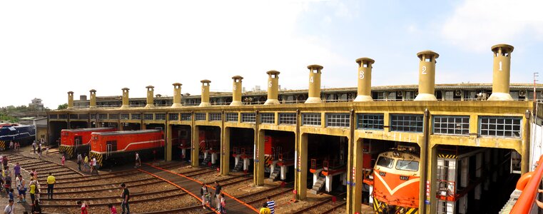 Scalloped shako garage panorama attractions