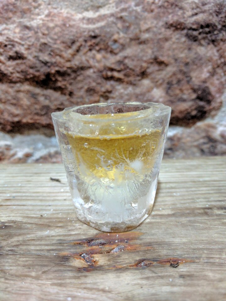 Glass grink alcohol