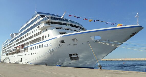 Cruise cruise ship boat photo