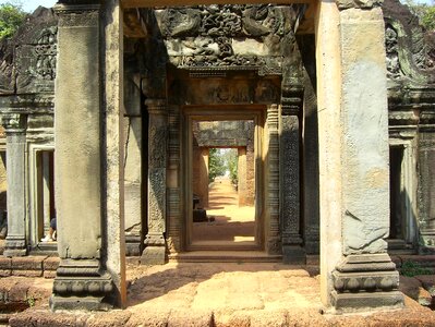 Angkor wat world heritage ruin