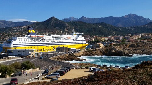 Transport sea ile rousse