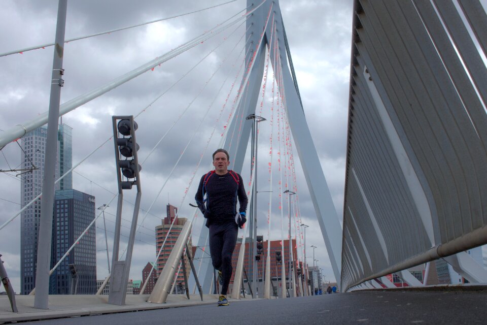 Erasmus bridge man racing