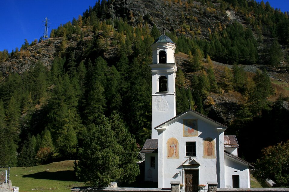 Religion church near samedan