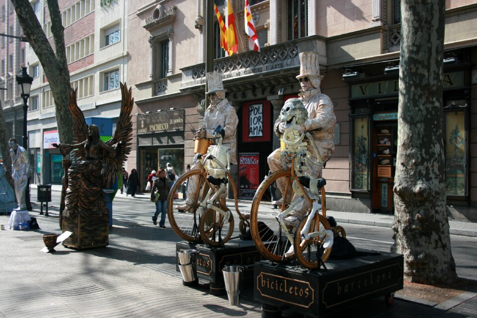 Spain barcelona street attractions