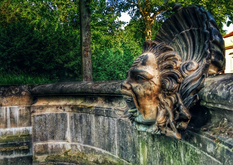 Park well water decorative fountains