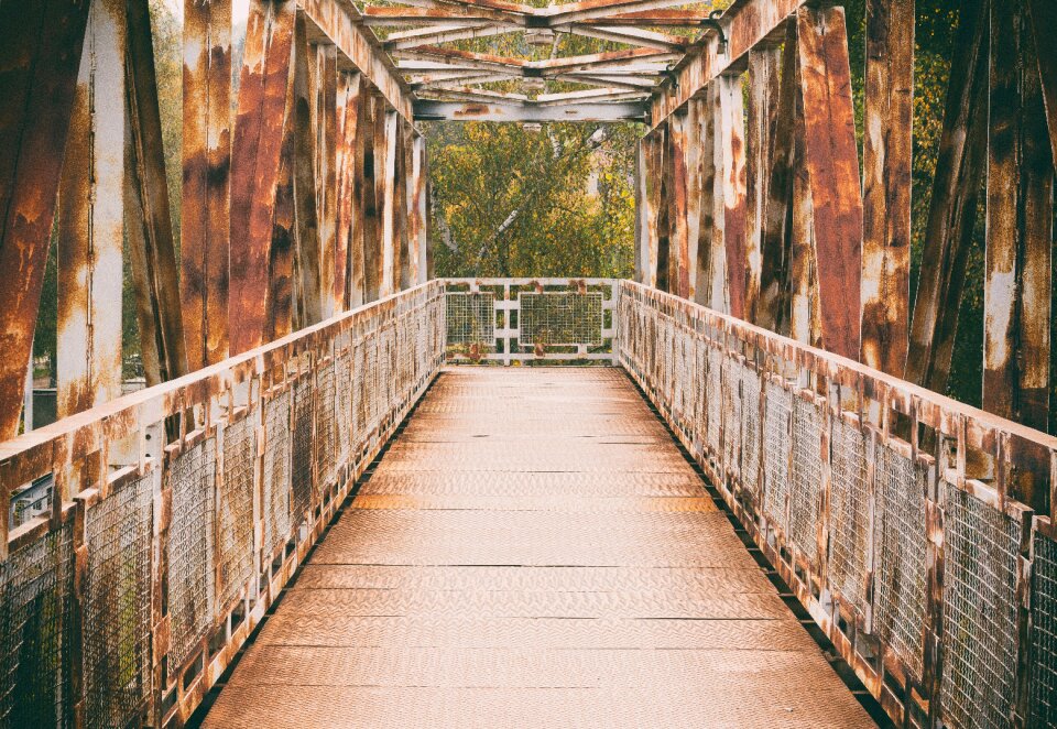 Bridge iron transition