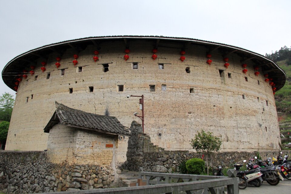 Building circle ancient