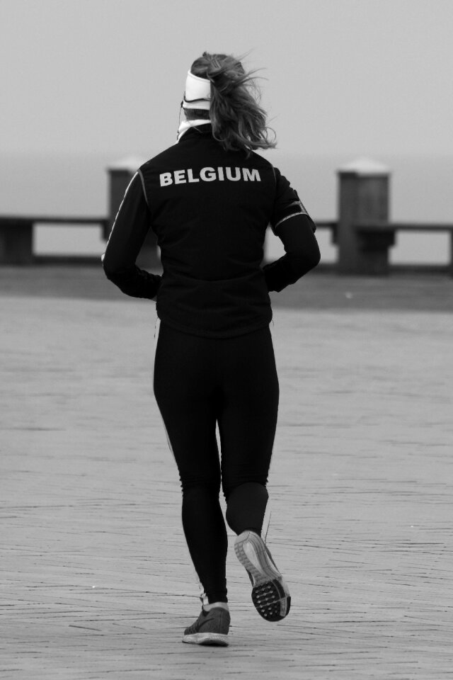 People walk sports