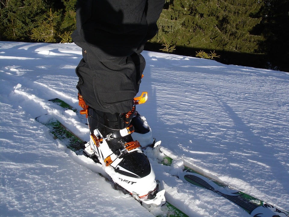 Touring binding touring shoes dynafit