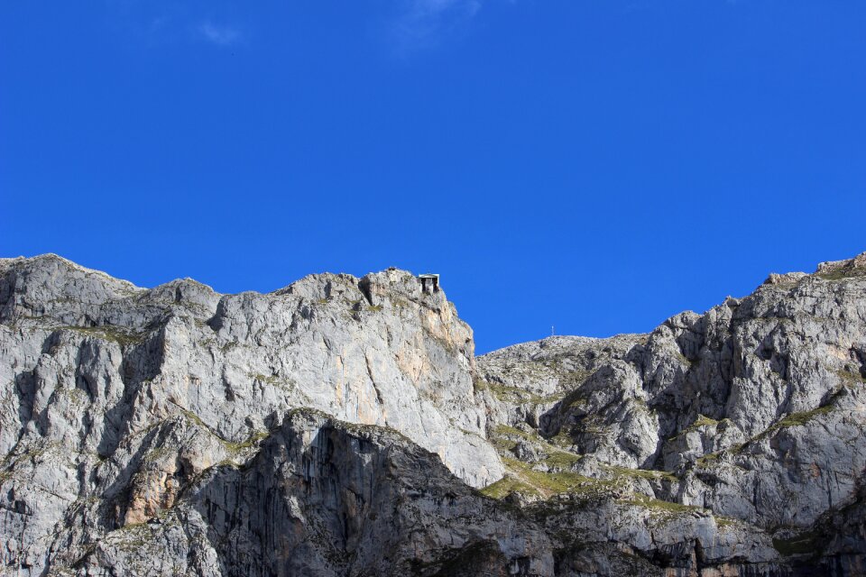 Picos de europa cableway source pots