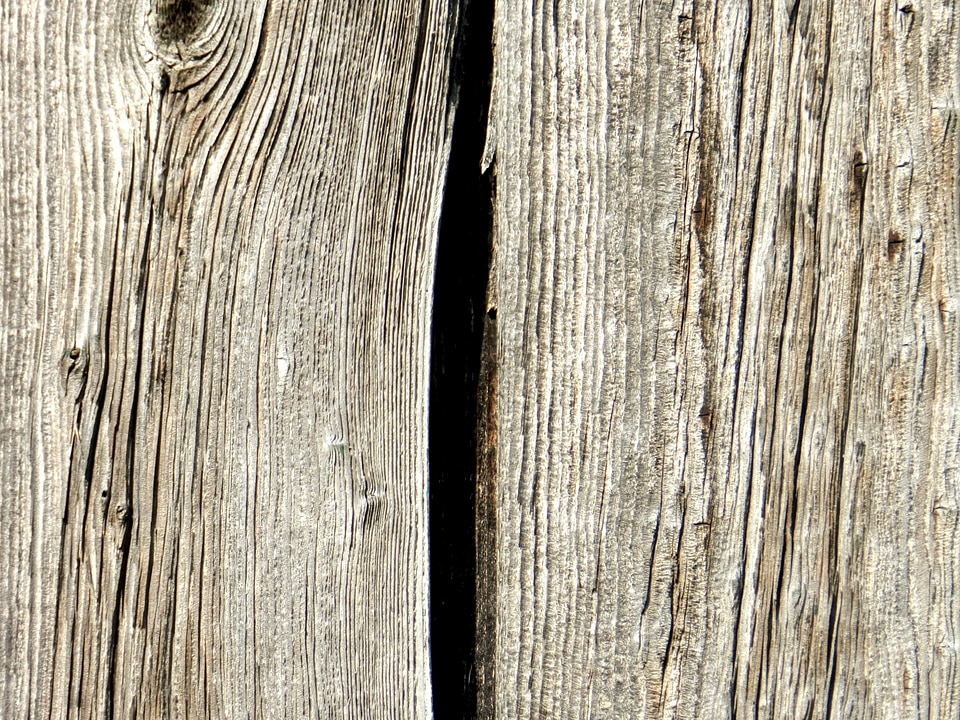 Knots crack woodgrain
