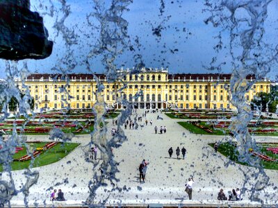 Castle schönbrunn garden photo