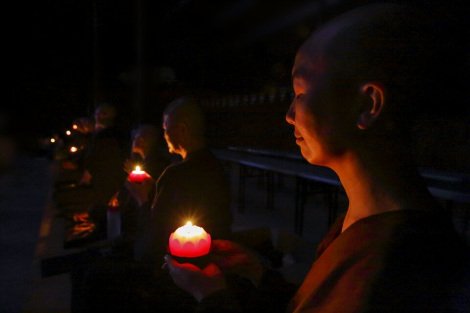 Theravada buddhism sayalay nun