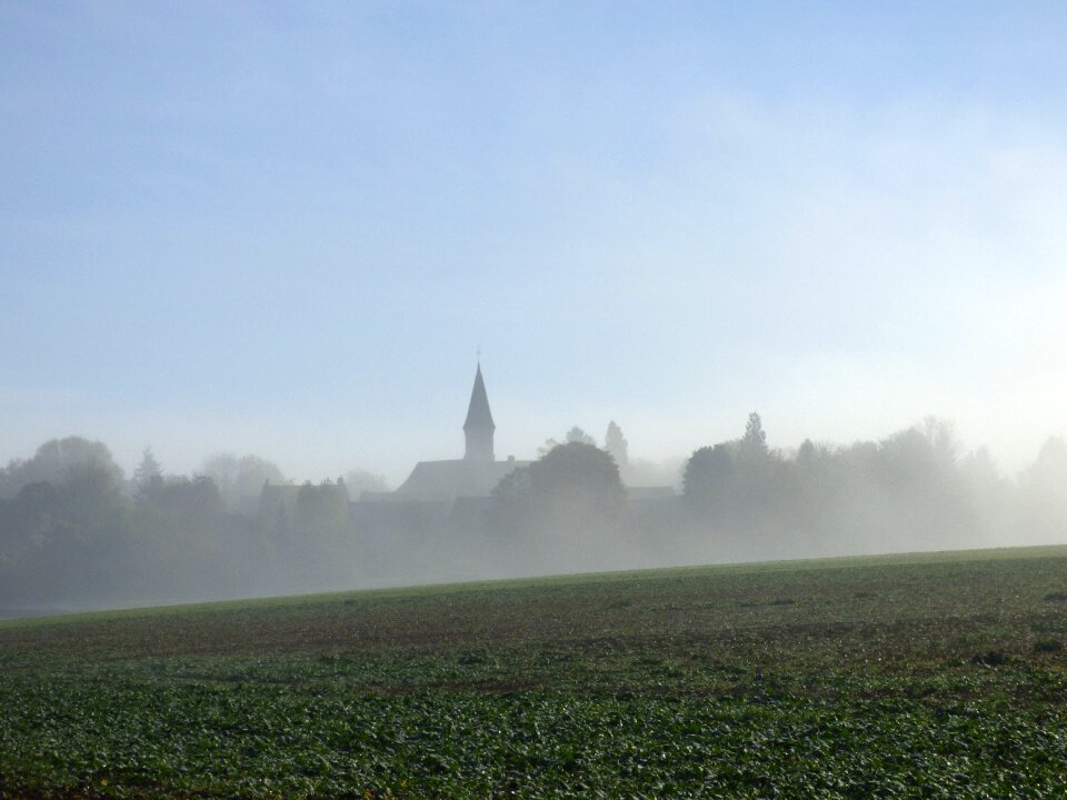 Village perreuse yonne