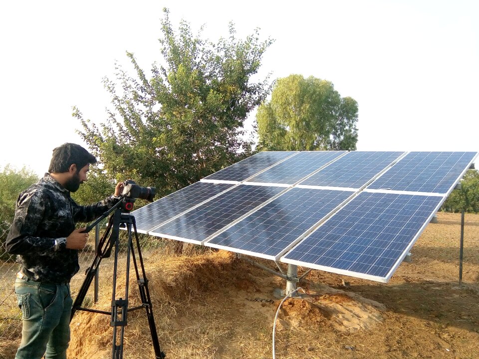 Camera equipment operator