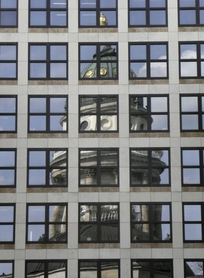 Mirror grid outdoors