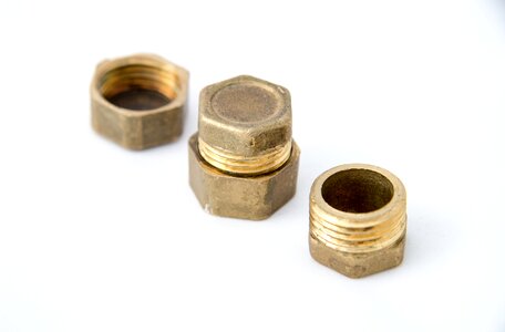 Brass thread bolt