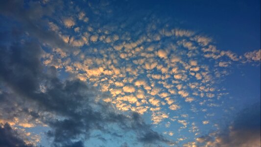 Cloudy sky nature photo