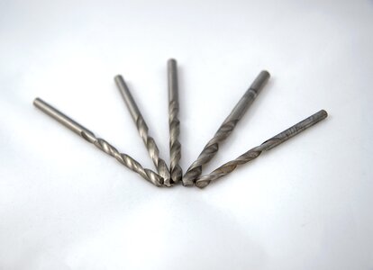Thread slicing cut