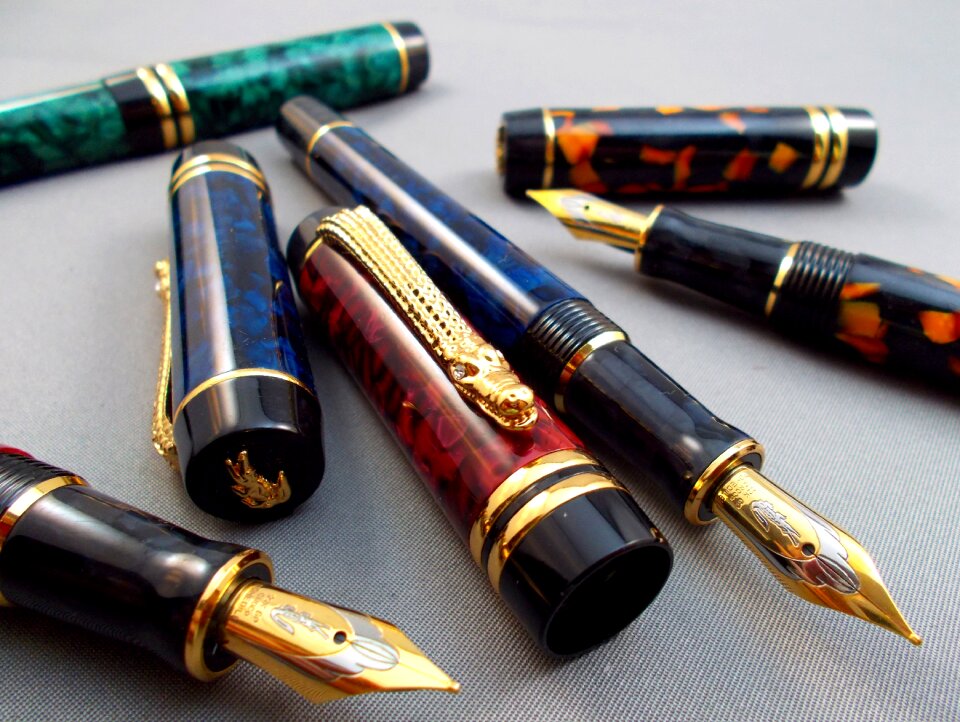 Ink pen pen handwriting