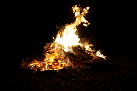 Glow hot cracking