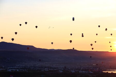Balloons afternoon mountains photo