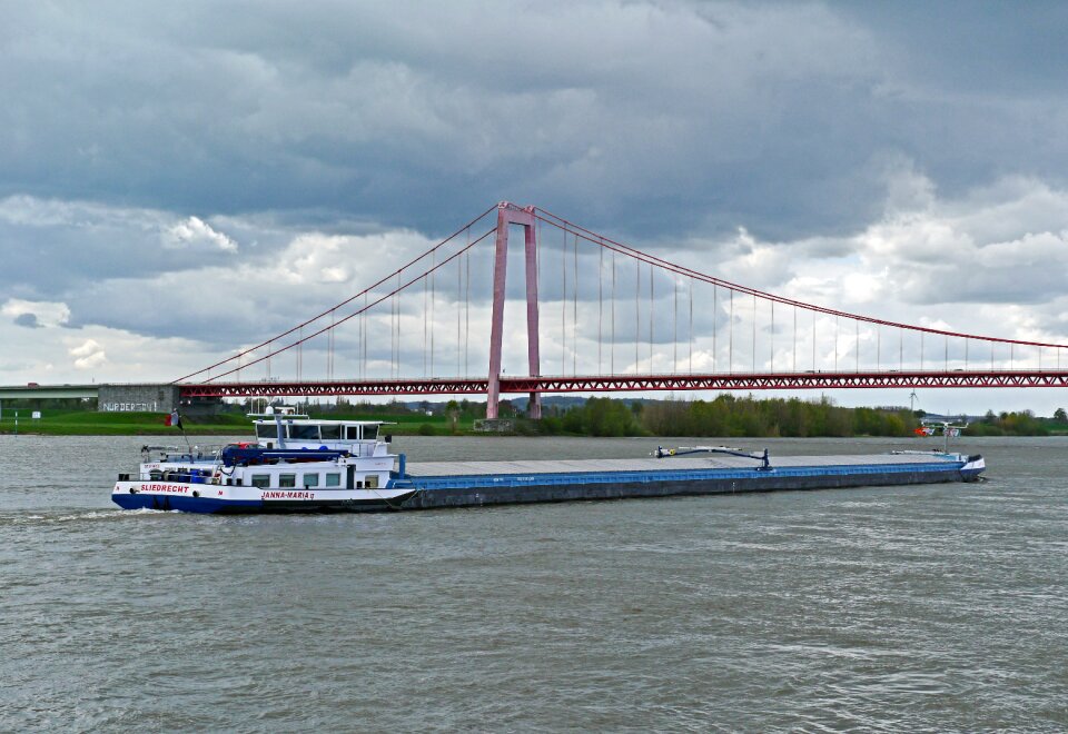 Emmerich 500 meter rhine