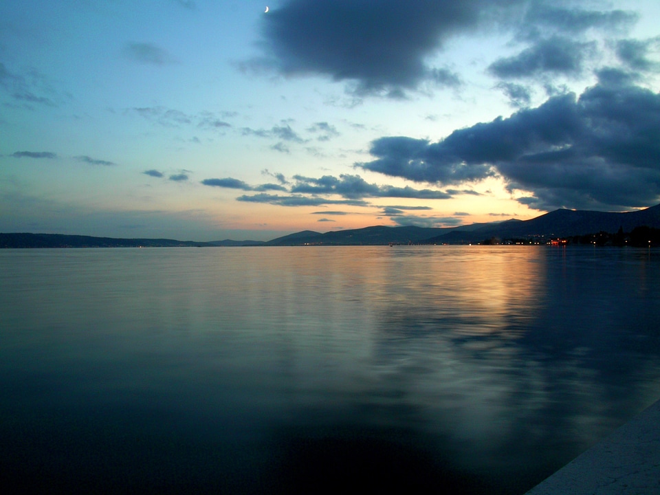 Sky water cloud movement