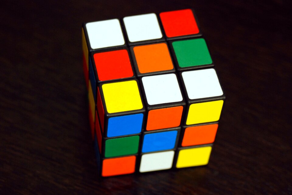 Color game rubik's