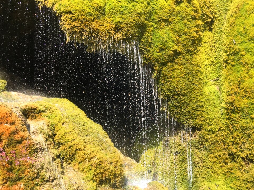 Water cave save energy