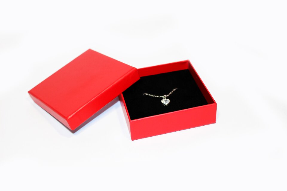 Sweetheart heart red box